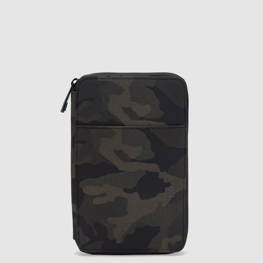 PASSPORT HOLDER WOLF CAMO